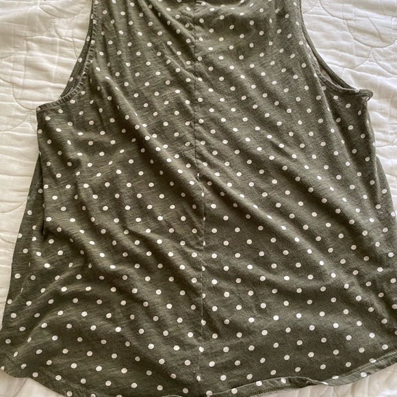 Green tie front tank top - Picture 1 of 2